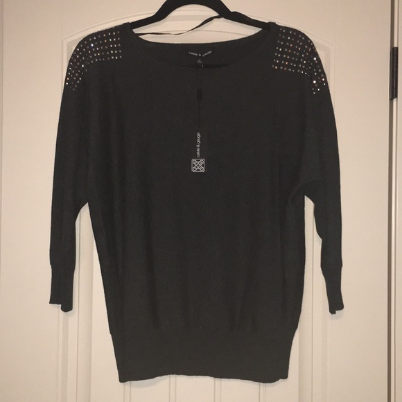 Cable & Gauge Tops - BNWT! Dark grey 3 quarter length top